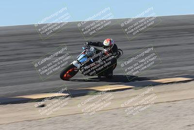 media/Oct-13-2025-Moto Forza (Mon) [[a66d839500]]/3-B Group/Session 2 (Bowl)/